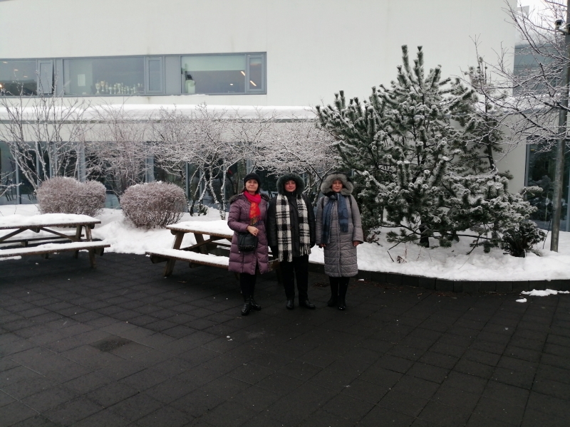 Директорът на ППМГ Акад Иван Ценов Враца Татяна Василева ЗАСД Людмила