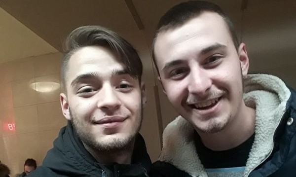 История със забравен GSM и селфи в метрото трогна една