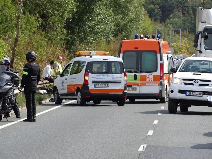 Тежък инцидент с моторист е станал в Искърското дефиле съобщиха