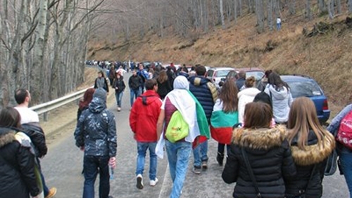 Въвежда се временна организация на движението по пътя Казанлък Габрово