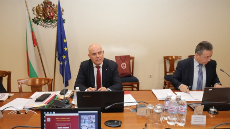 Пленумът на ВСС отхвърли като недопустимо внесеното предложение за започване