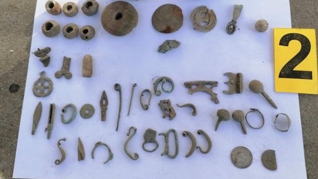 Полицаи са намерили културно исторически ценности и патрони в къща във