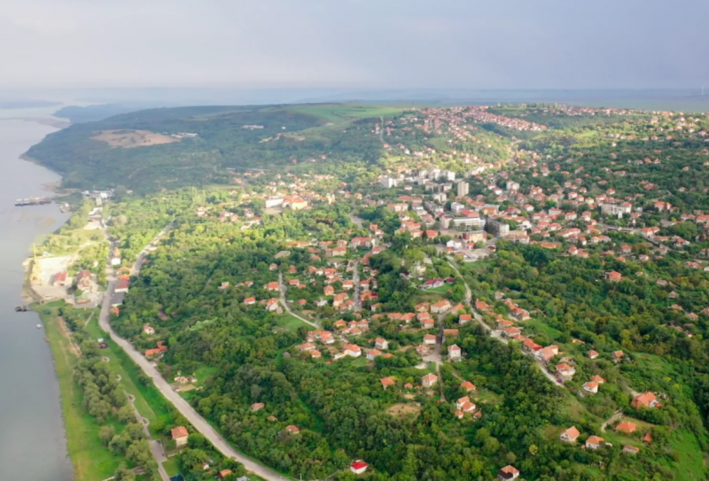 Частен съдебен изпълнител продава на търг къща във Врачанско научи