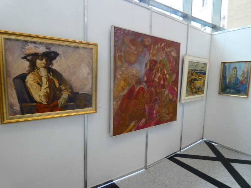 В Народното събрание подредиха изложба, посветена на 100 години от създаването на Историческия музей в Лом /снимки/