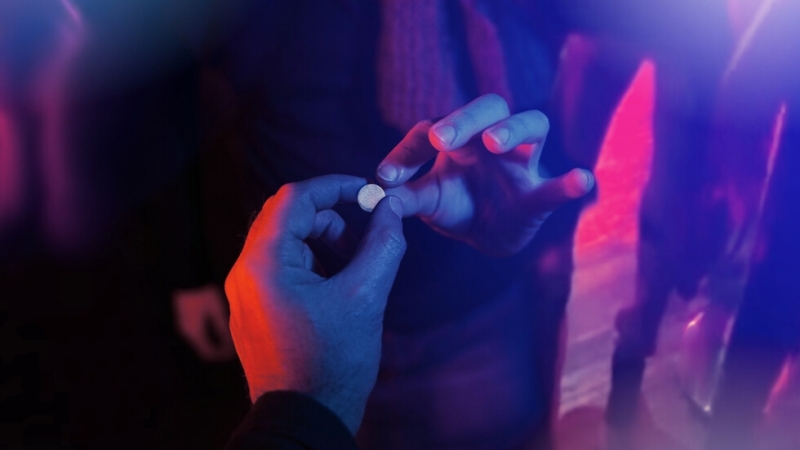 Полицията във Велико Търново задържа голямо количество синтетична дрога в