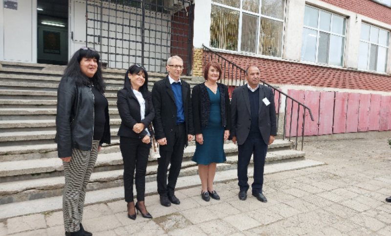 Министърът на образованието и науката проф Николай Денков посети днес