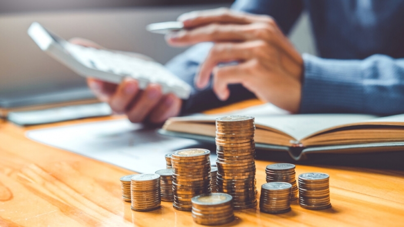 За първите шест месеца на годината средната брутна заплата във