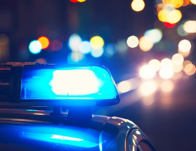 Петима души пострадаха след като шофьор се вряза с кола