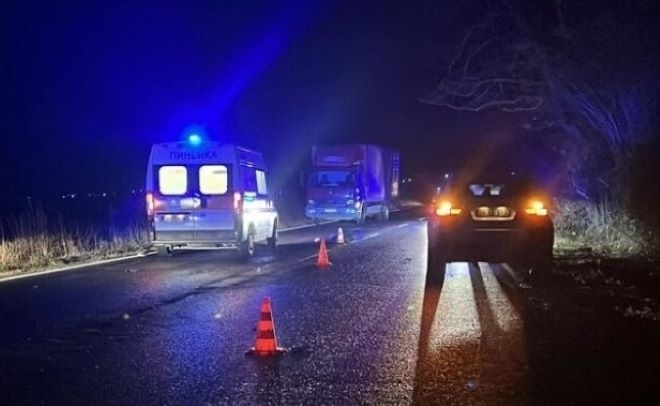 Инцидент на пътя! 20-годишна с "Ауди" помете пиян пешеходец във Врачанско