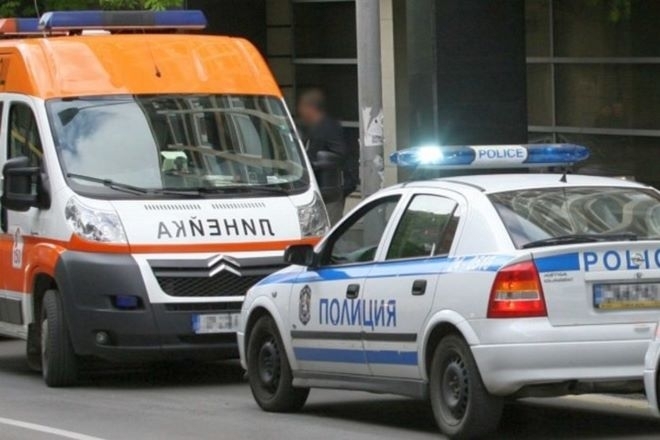 Щракнаха белезниците на шофьор, блъснал умишлено млад мъж във Врачанско