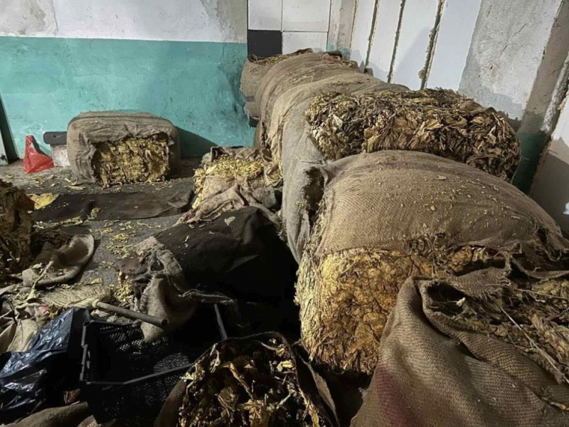 Разбиха нелегален цех за тютюн в село Искрец община Своге