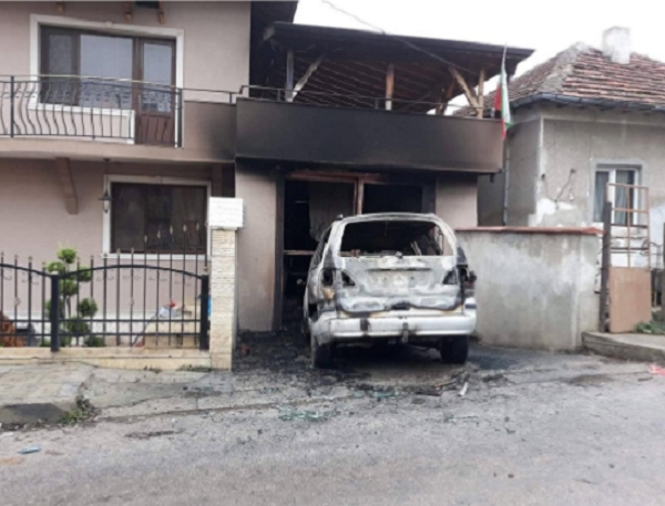 Полицията потвърди новината за запалена кола в Оряхово за която