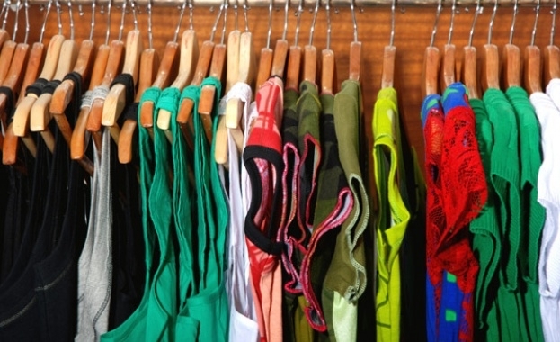 Опасни дрехи на пазара На митницата контролните органи редовно задържат