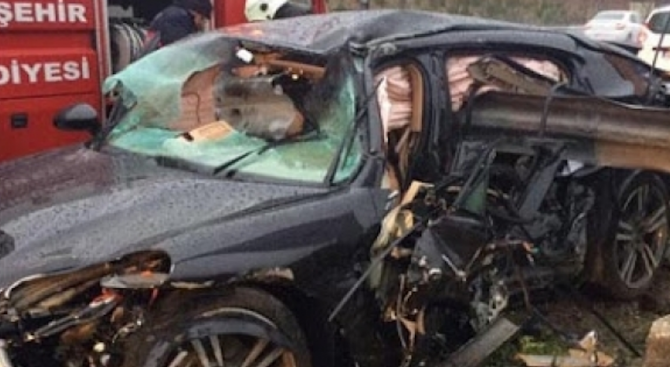 Бизнесменът пострада тежко докато се качва в колата си пред