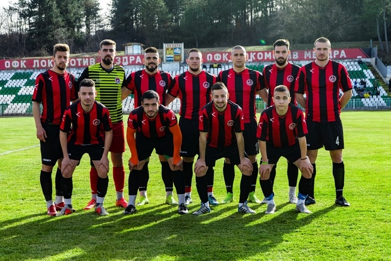 Две седмици преди подновяването на първенството в Северозападната Трета лига