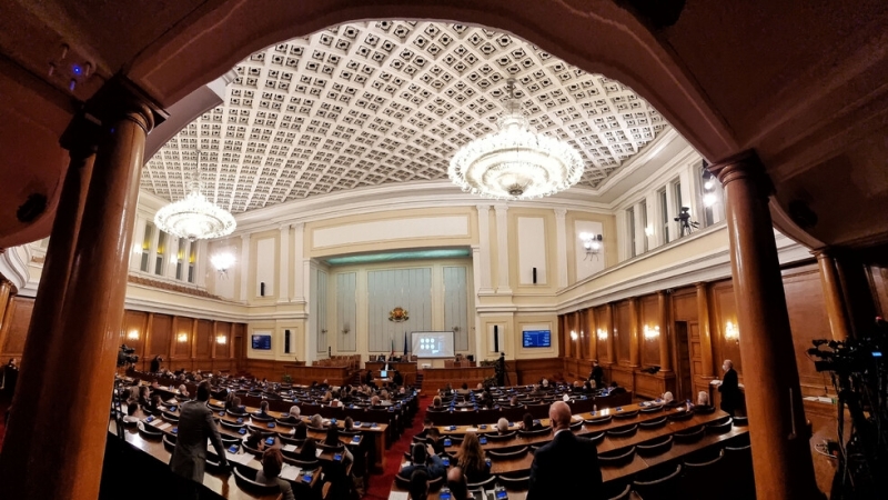 Служители на Регионалната здравна инспекция влязоха на проверка в Народното