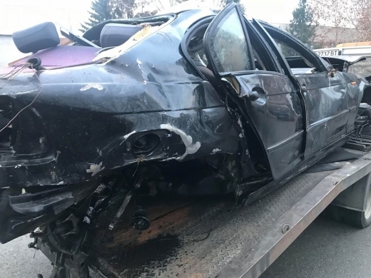 Напълно потрошен е автомобилът в който загинаха трима младежи а