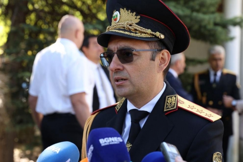 Джартов: Пожарната получи нова техника, очакват още около 300 автомобила