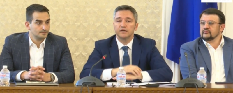 Стигна се до размяна на остри реплики между депутатите от