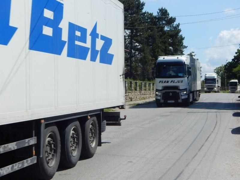 Протести със спиране на движението по пътя за Видин готвят