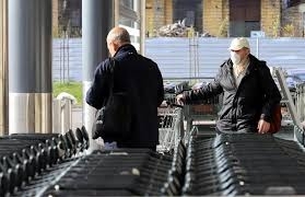 От днес 14 ноември магазините за хранителни стоки организират работата