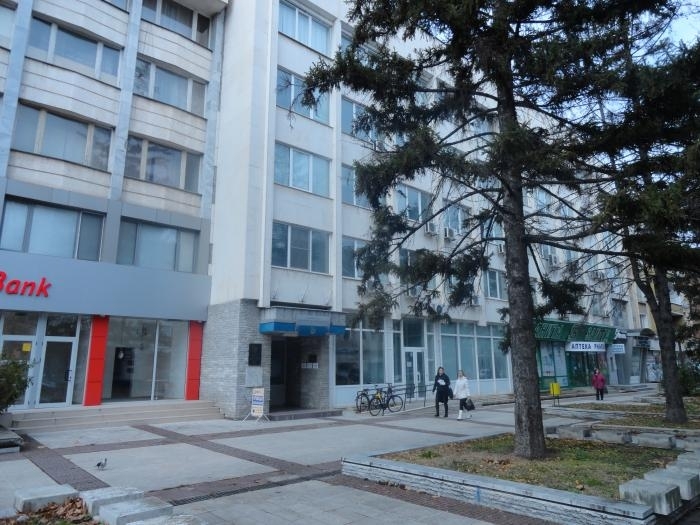 НОИ Монтана търси началник в сектора за отпускане на пенсии научи