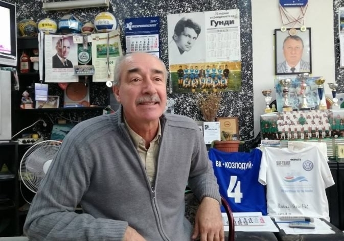 Волейболната среща между ВК Козлодуй и ВК Етрополе която местният