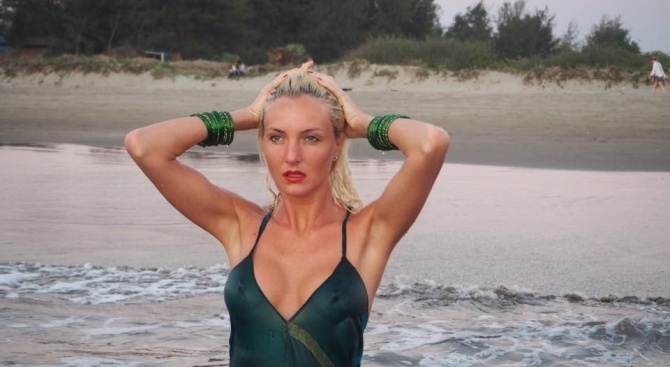 Румънската полиция съобщи че певицата и автор на песни Анка