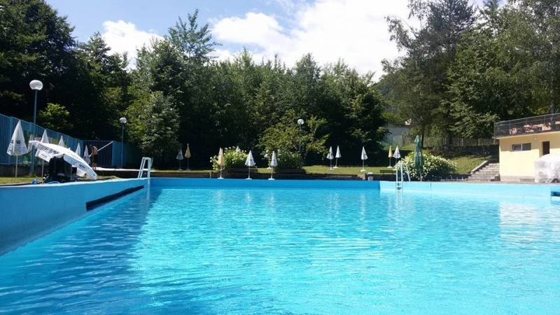 Община Вършец уведомява жителите и гостите на общината че басейнът