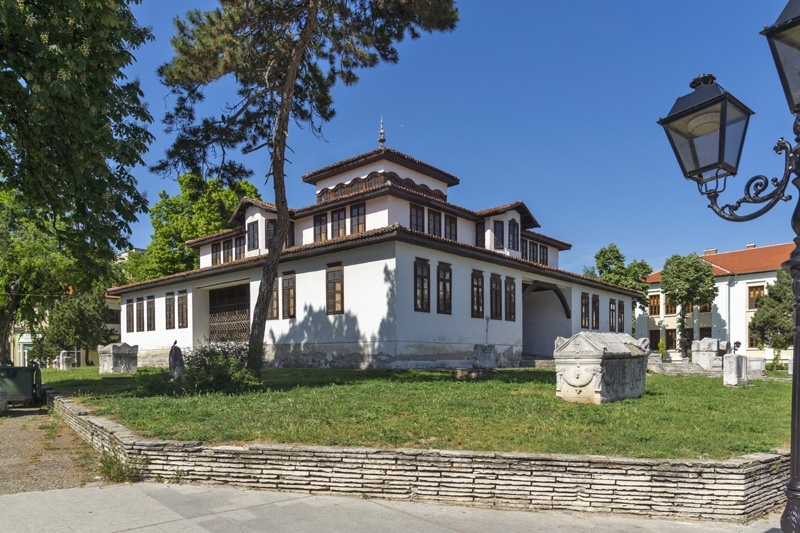 Седма самостоятелна изложба представя видинската художничка Даниела Петрова съобщи творецът