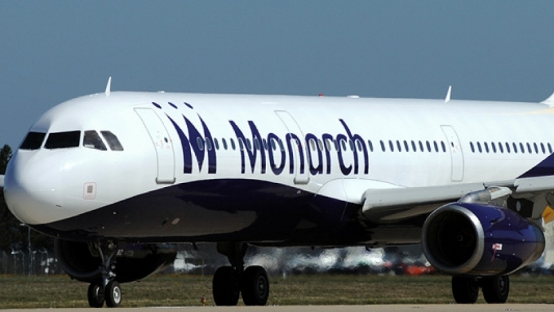 Петата по големина авиокомпания във Великобритания Monarch Airlines изненадващо спира работа