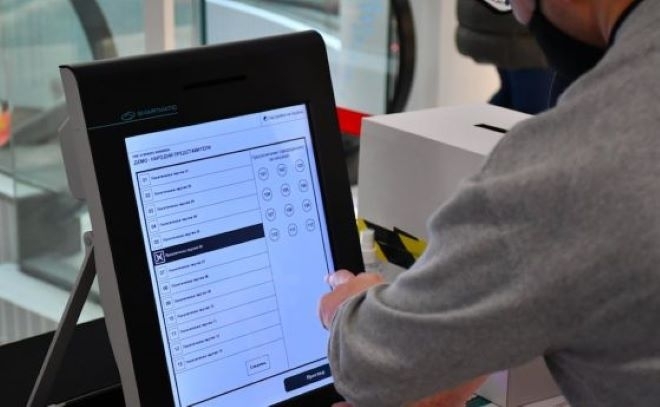 Навреме започна изборният ден в Община Мездра казаха от Общинската