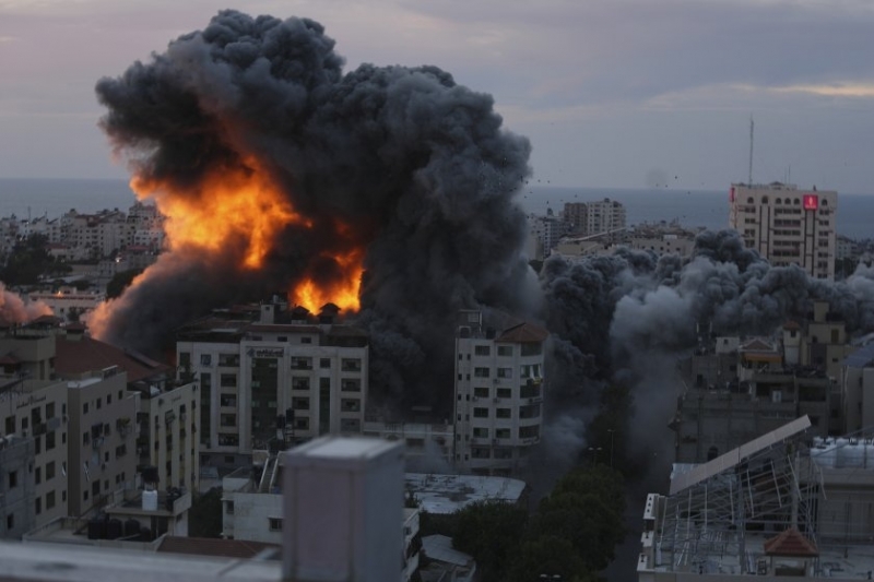 Израел е нанесъл ракетен удар по военни съоръжения близо до