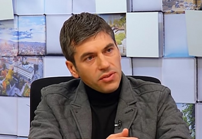 Бивш служител на ДАНС: Борисов се мисли за най-големия тарикат, но протестът ще се радикализира