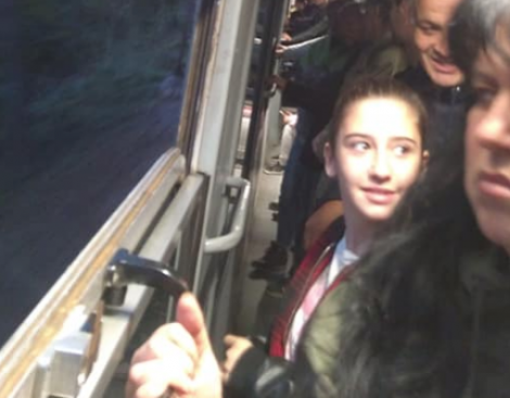 БДЖ успя да натъпче 387 пътници във влак със 195