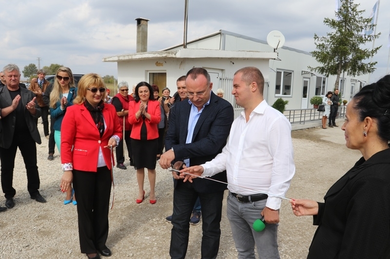 На 29 септември в Борован бе открит реновираният Търговско сервизен център