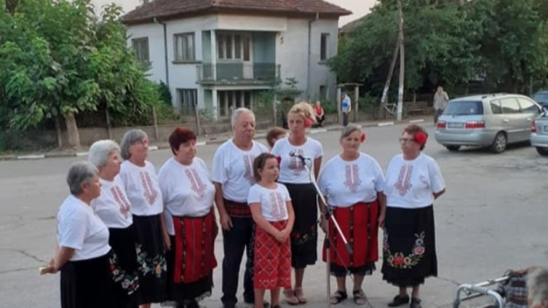 Хоротека на открито организираха от Народно читалище Постоянство 1927 във