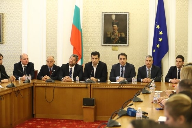 ПП и ДБ са готови да предложат заедно правителство на малцинството