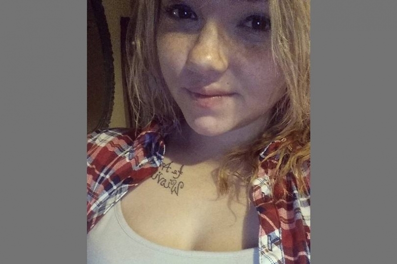 22 годишната Джъстис Мери Маккей омъжена жителка на Флорида е обвинена