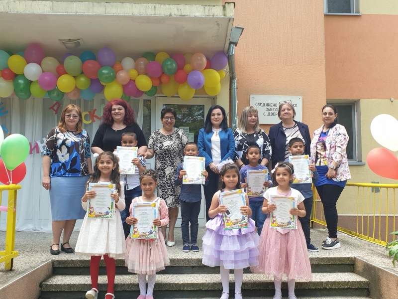 Кметът на Борован бе гост на тържество в детската градина в Добролево /снимки/