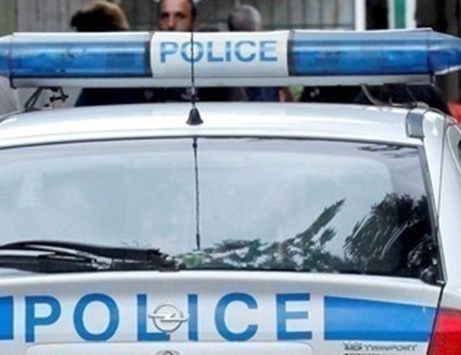 Три деца са били оставени без надзор и без пълнолетен