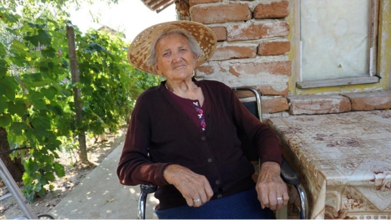 100 години навършва днес баба Надежда Маринова от Арчар община