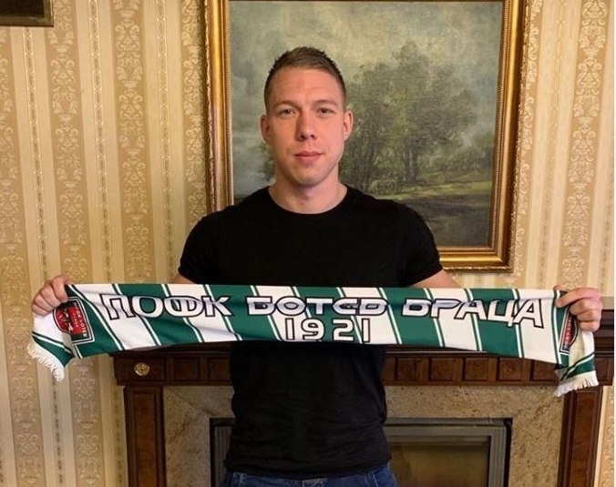 Ботев Враца се раздели с естонския национал Тревор Елхи Договорът