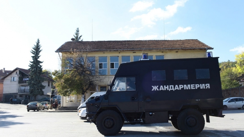 През целия ден вчера е продължила специализирана полицейска операция по