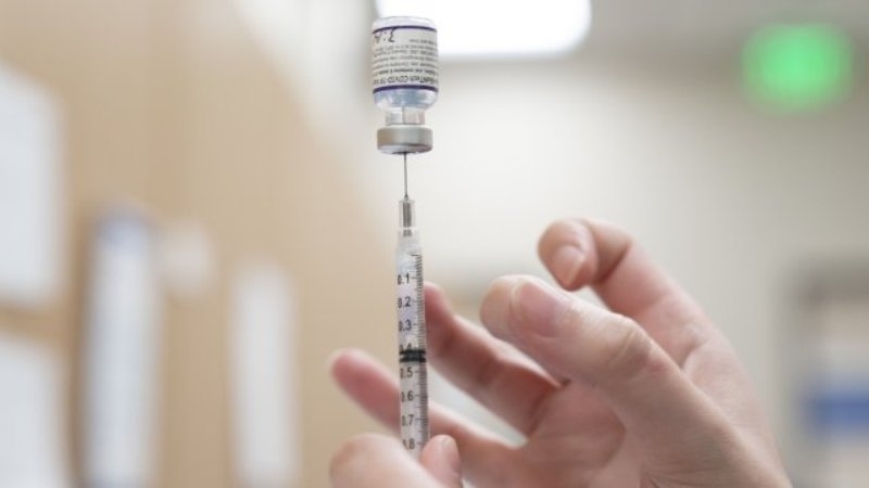 Европейският съюз започва снабдяване на страните членки с ваксина за