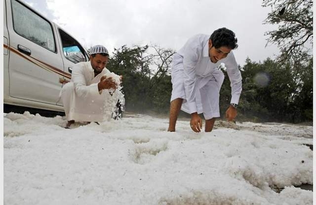 Сняг се изсипа в северните райони на Саудитска Арабия където