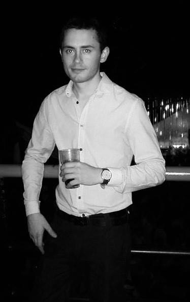 Александър Георгиев Атанасов от Добрич който е студент в Лондон