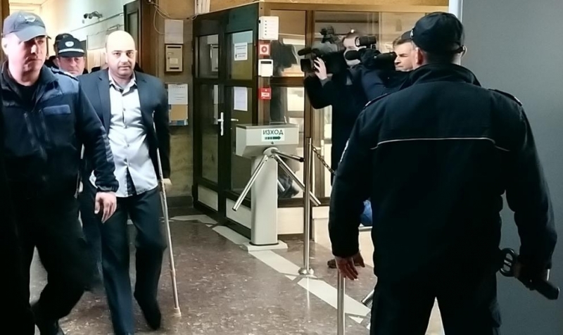 Скандални разкрития направи пред Варненския окръжен съд 45 годишният Христо Христов който