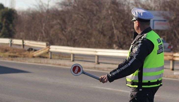 Полициаи във Врачанско са спипали двама нередовни шофьори съобщиха от