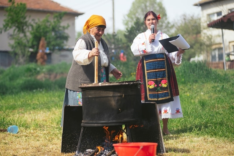 За втора поредна година в мездренското село Царевец се проведе